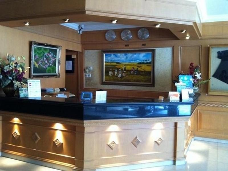 Hotel Maricaya Макасар Екстериор снимка
