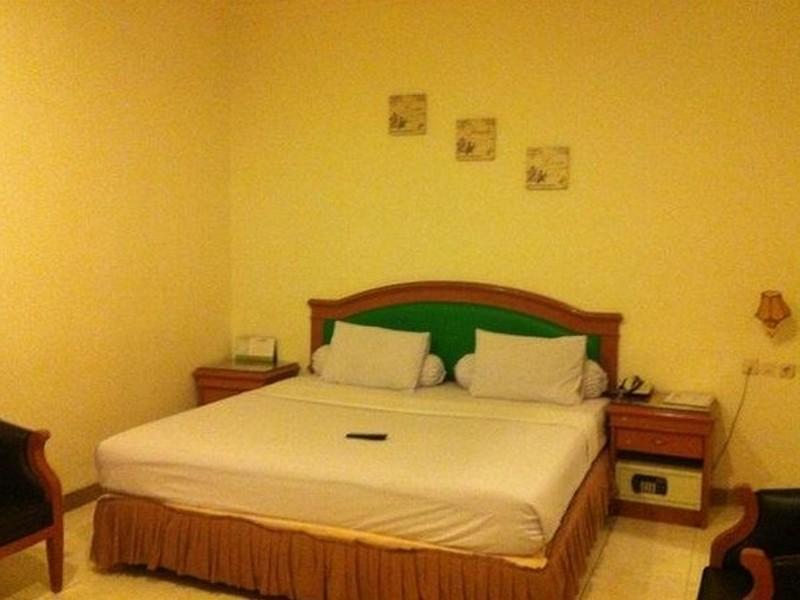 Hotel Maricaya Макасар Екстериор снимка