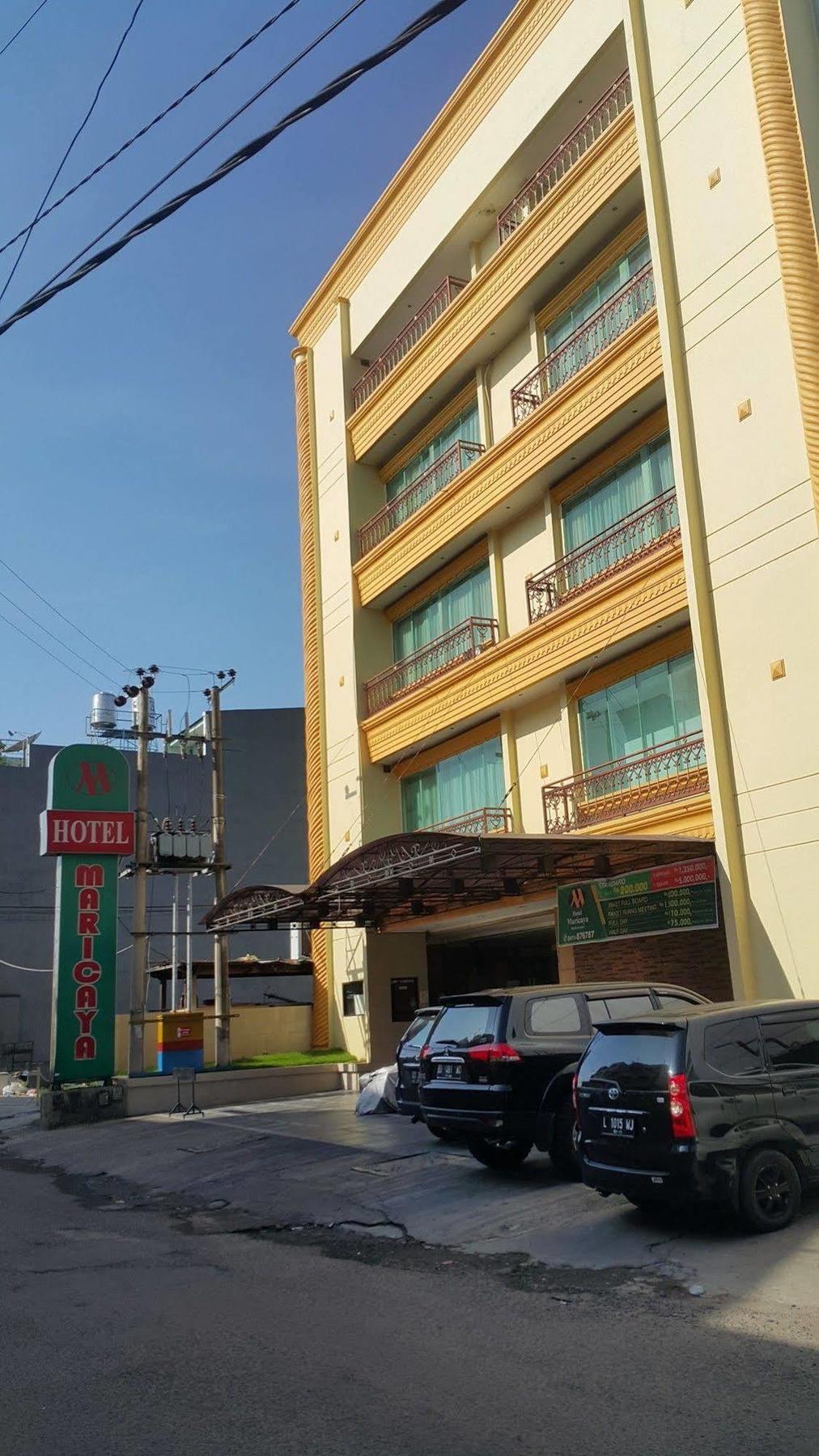 Hotel Maricaya Макасар Екстериор снимка